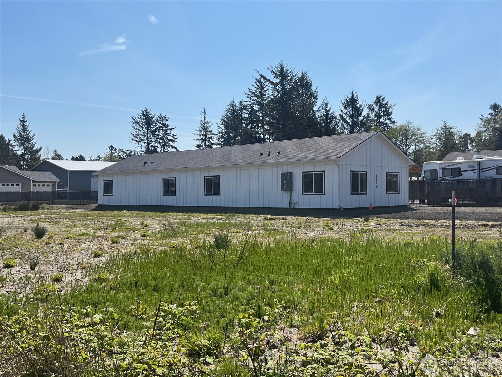 1306 Melbourne Court Property Photo 4