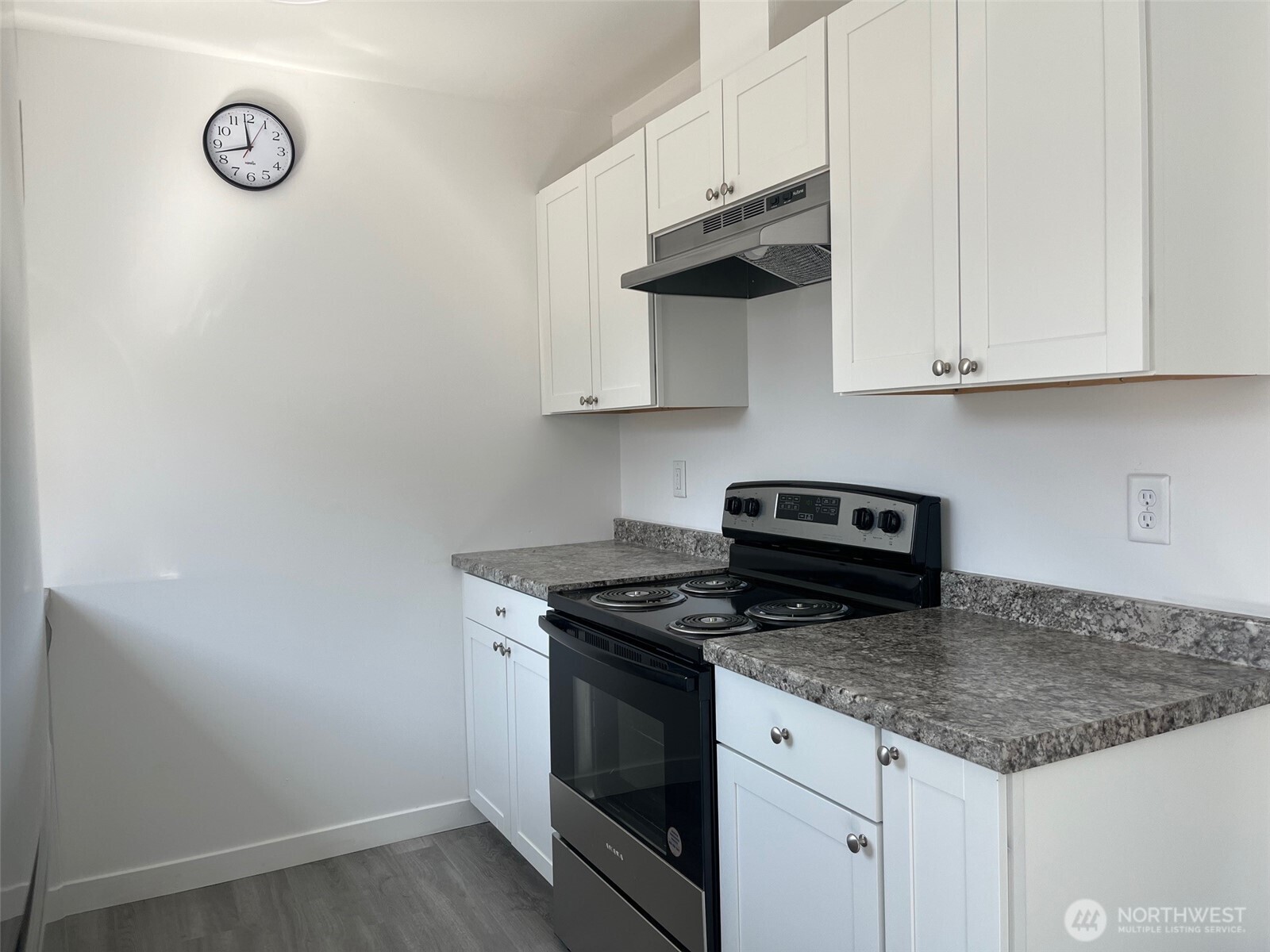 1306 Melbourne Court Property Photo 8