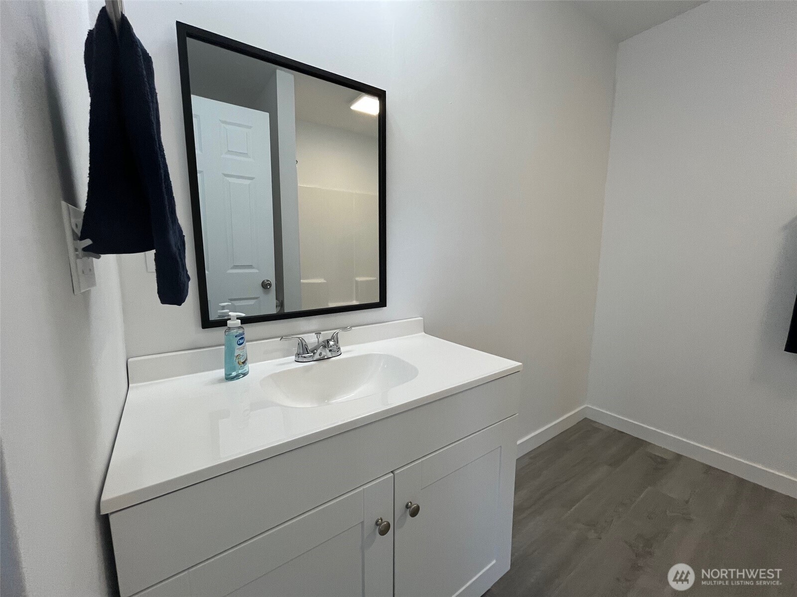 1306 Melbourne Court Property Photo 11