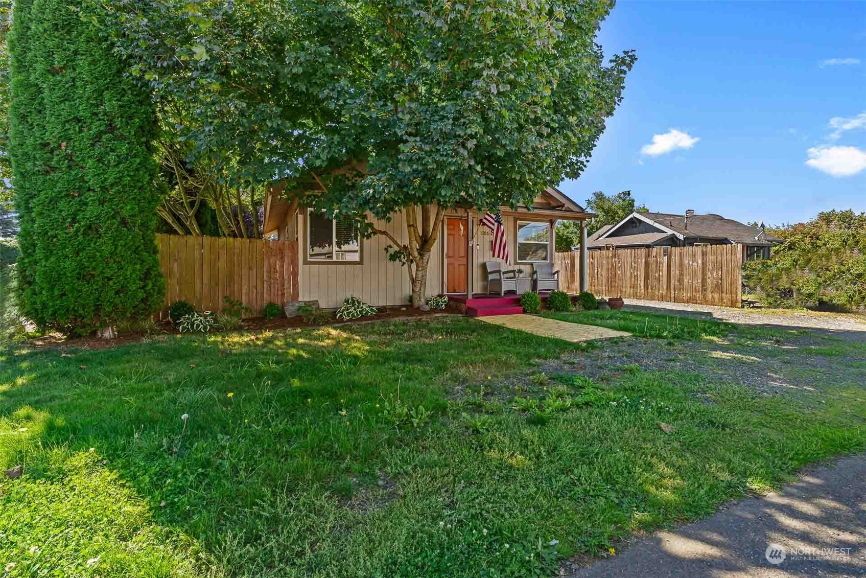 506 S Maple Street Property Photo