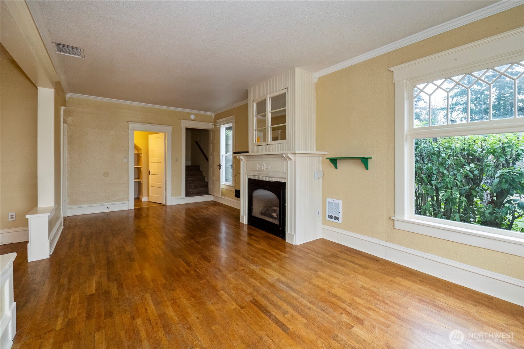 1715 Elizabeth Avenue Property Photo 3