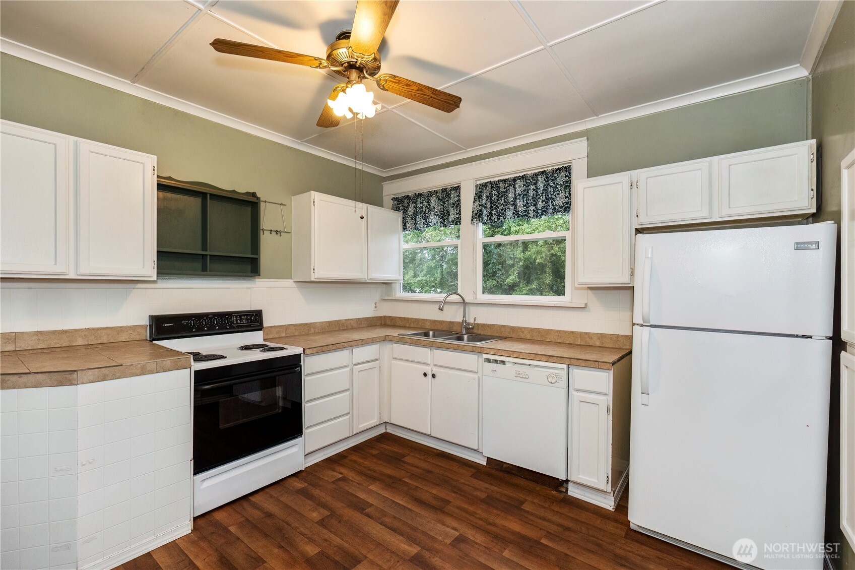 1715 Elizabeth Avenue Property Photo 12