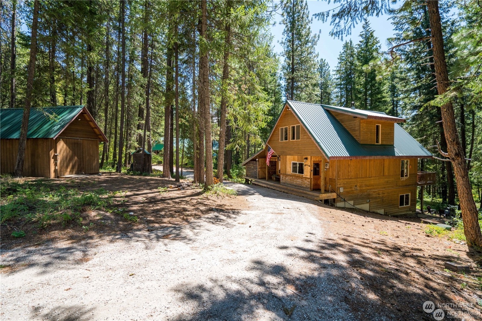2417 Salal Drive Property Photo