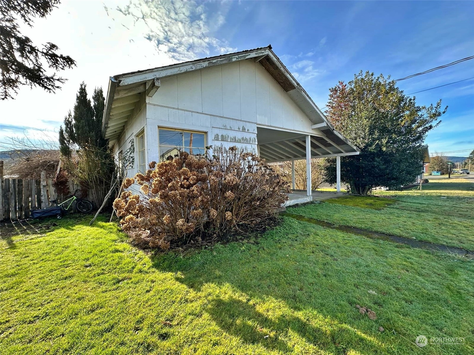 231 E Main Street Property Photo