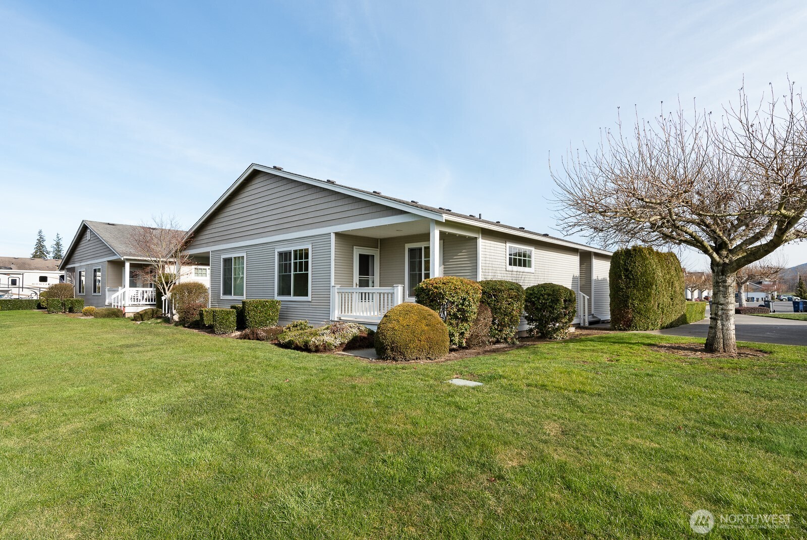 1205 Decatur Cir Property Photo 2