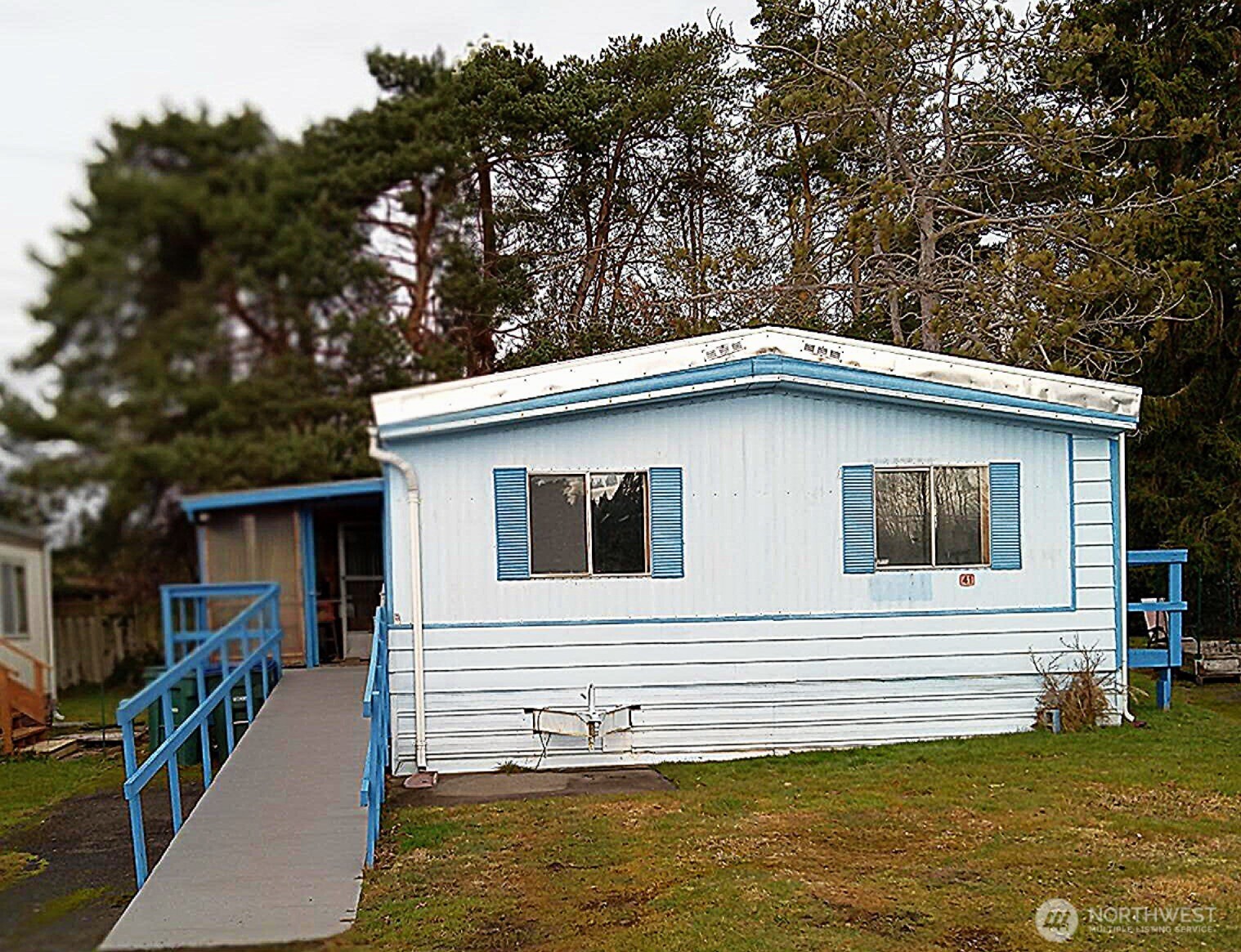2400 Donovan Avenue 41 Property Photo