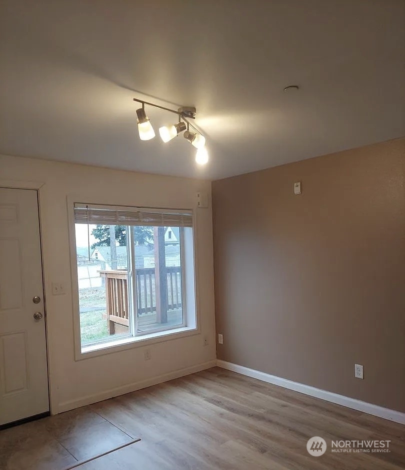 323 S 30th Street Property Photo 5