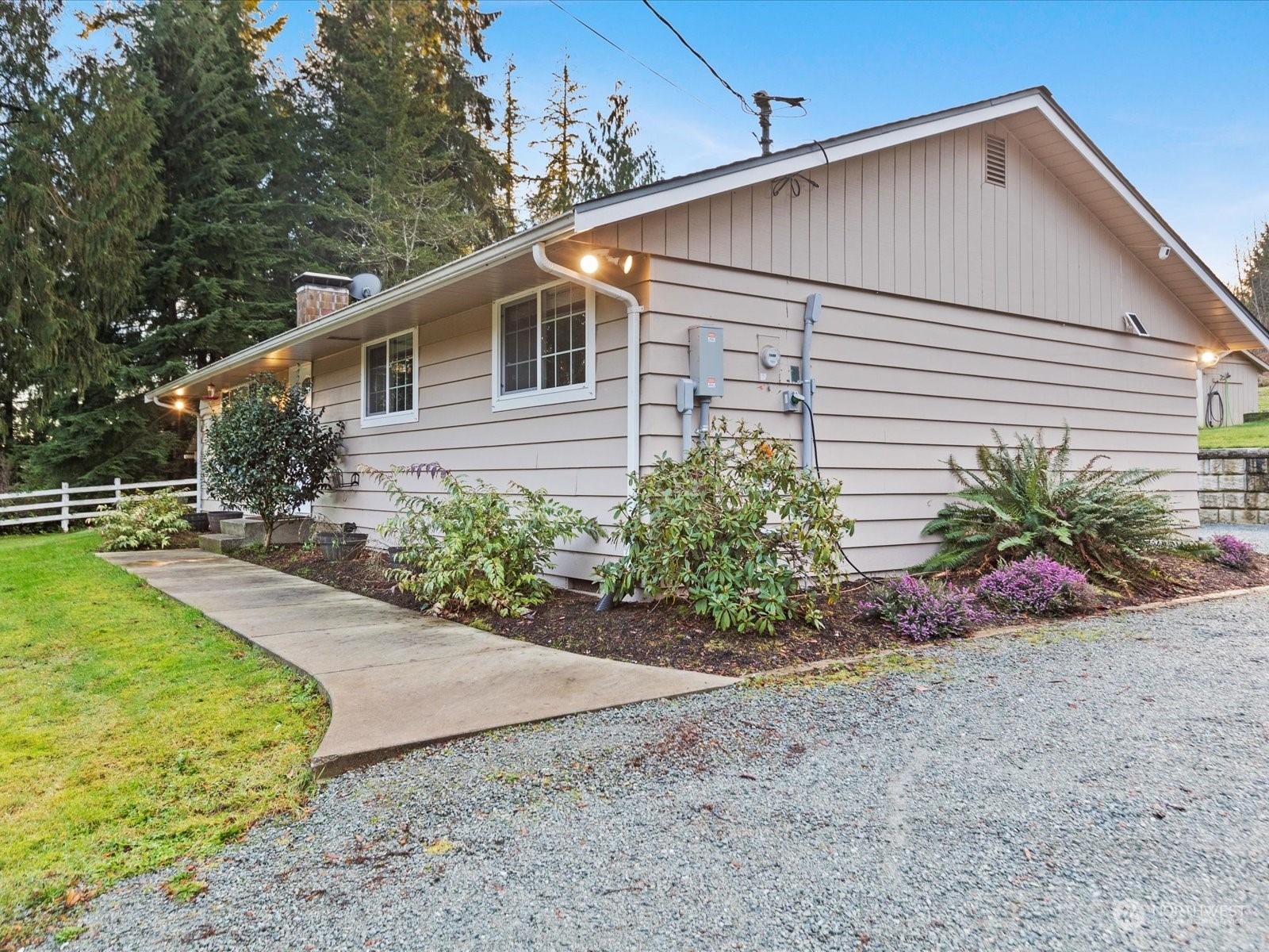 27612 Grandview Road Property Photo