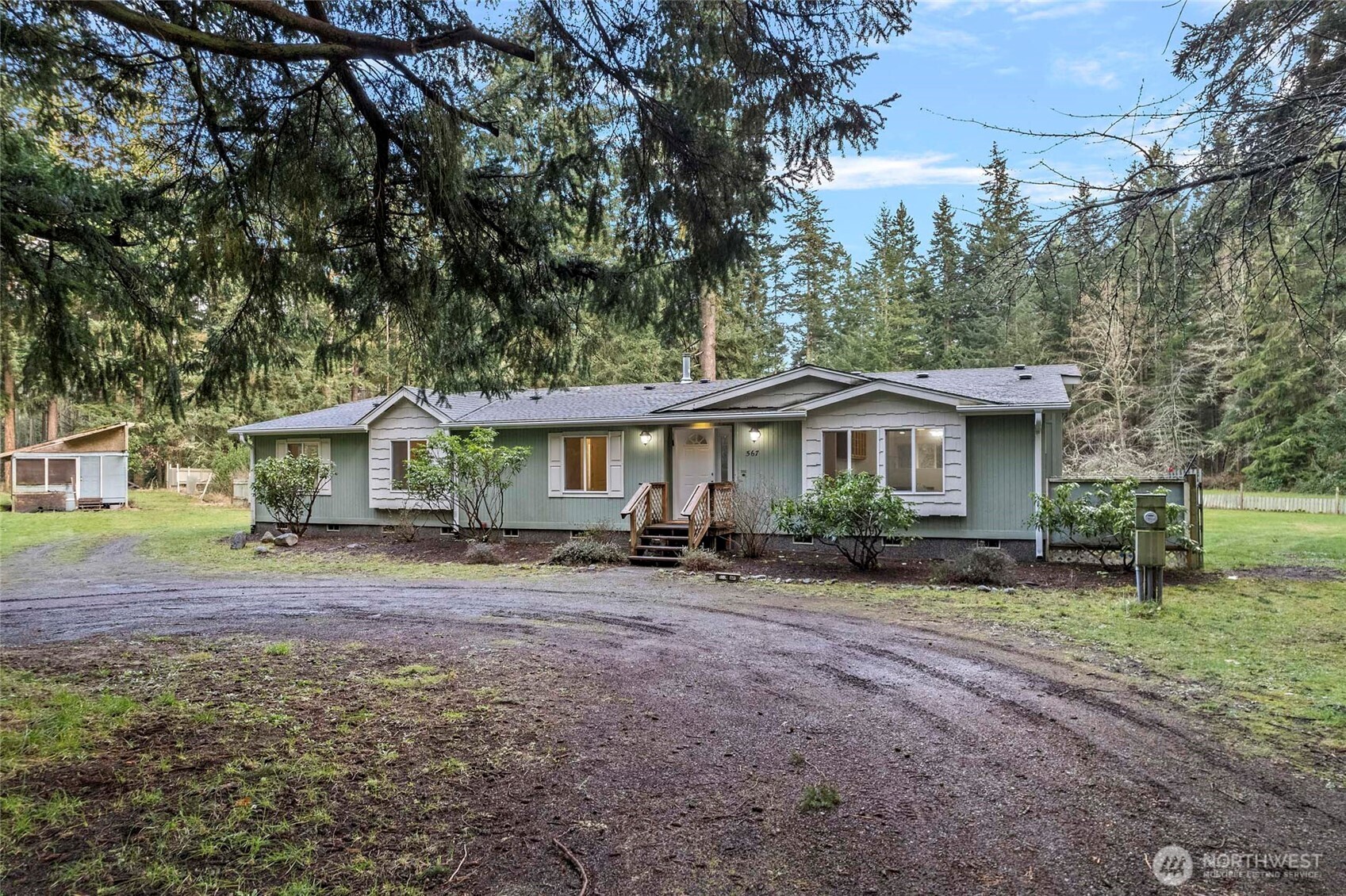 567 Patmore Road Property Photo