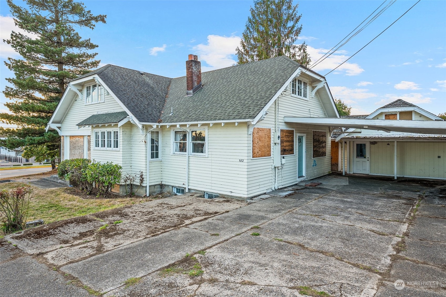 582 S Market Boulevard Property Photo 32