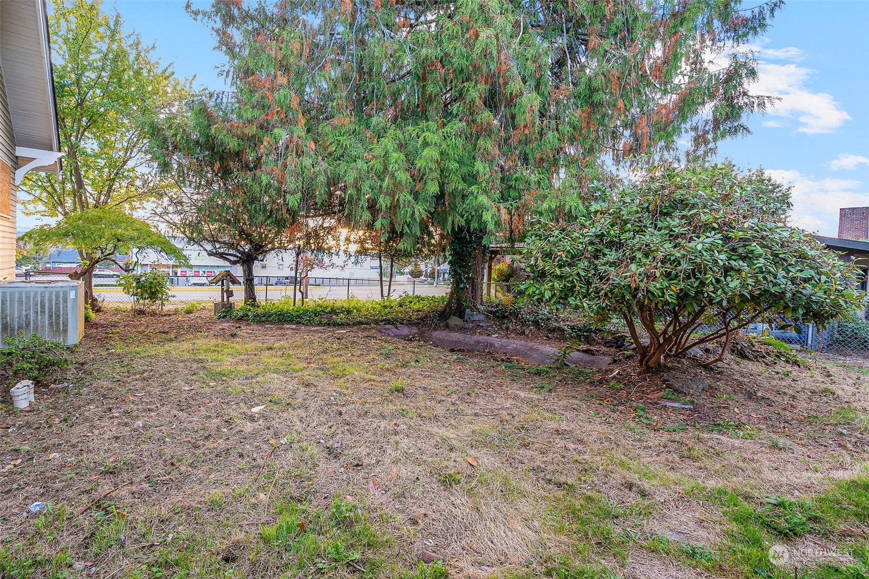 582 S Market Boulevard Property Photo 35