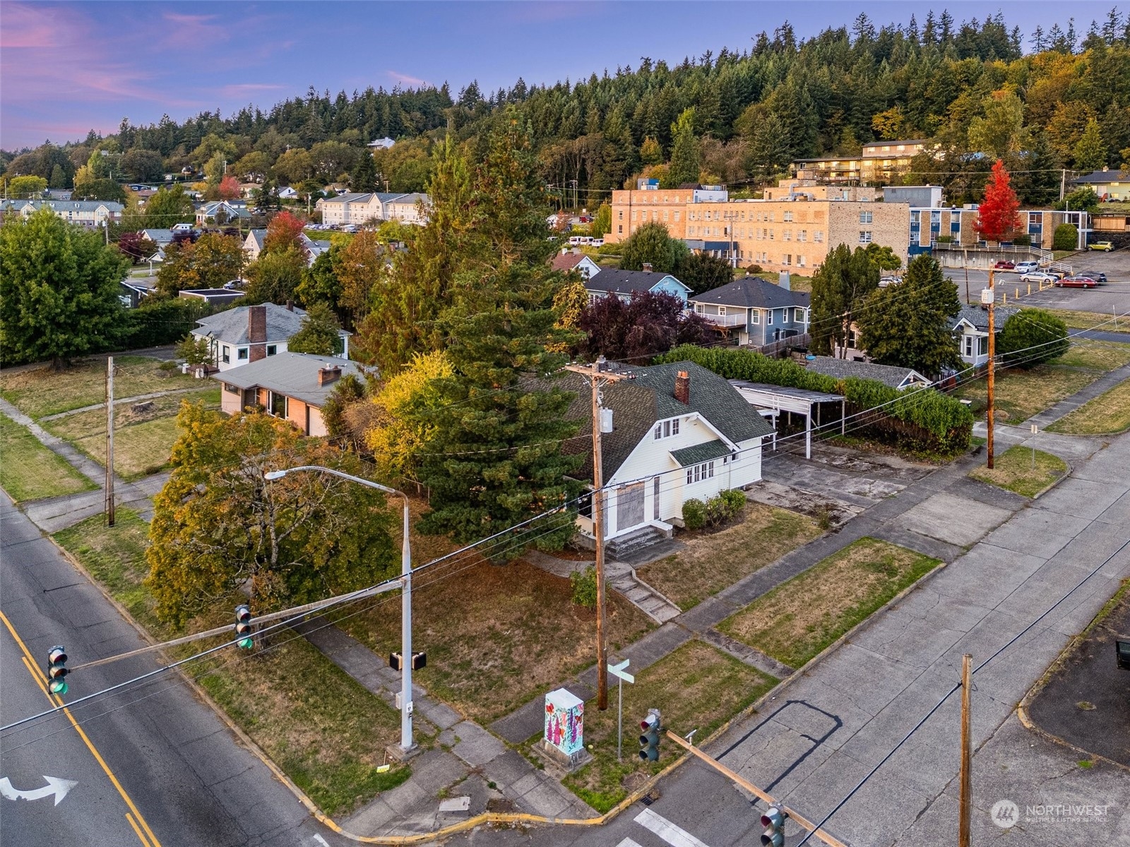 582 S Market Boulevard Property Photo 38
