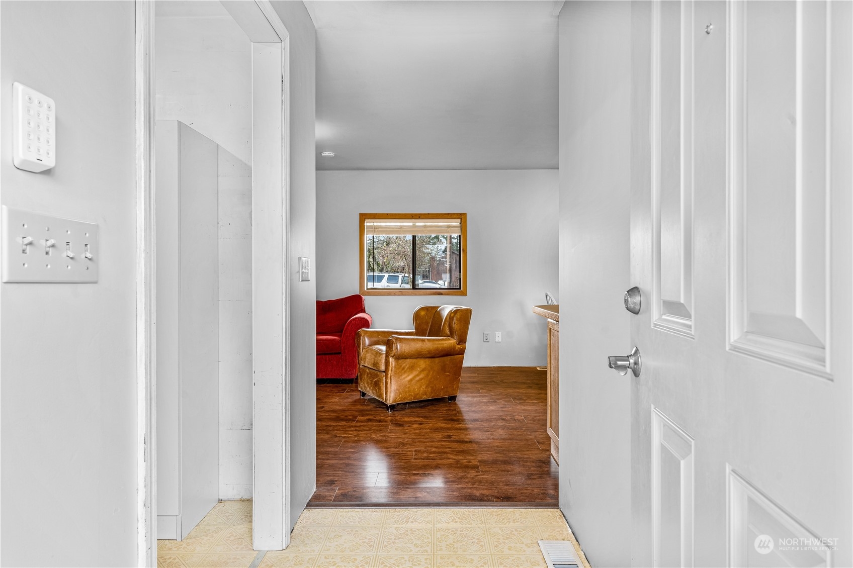 11820 84th Street Property Photo 3
