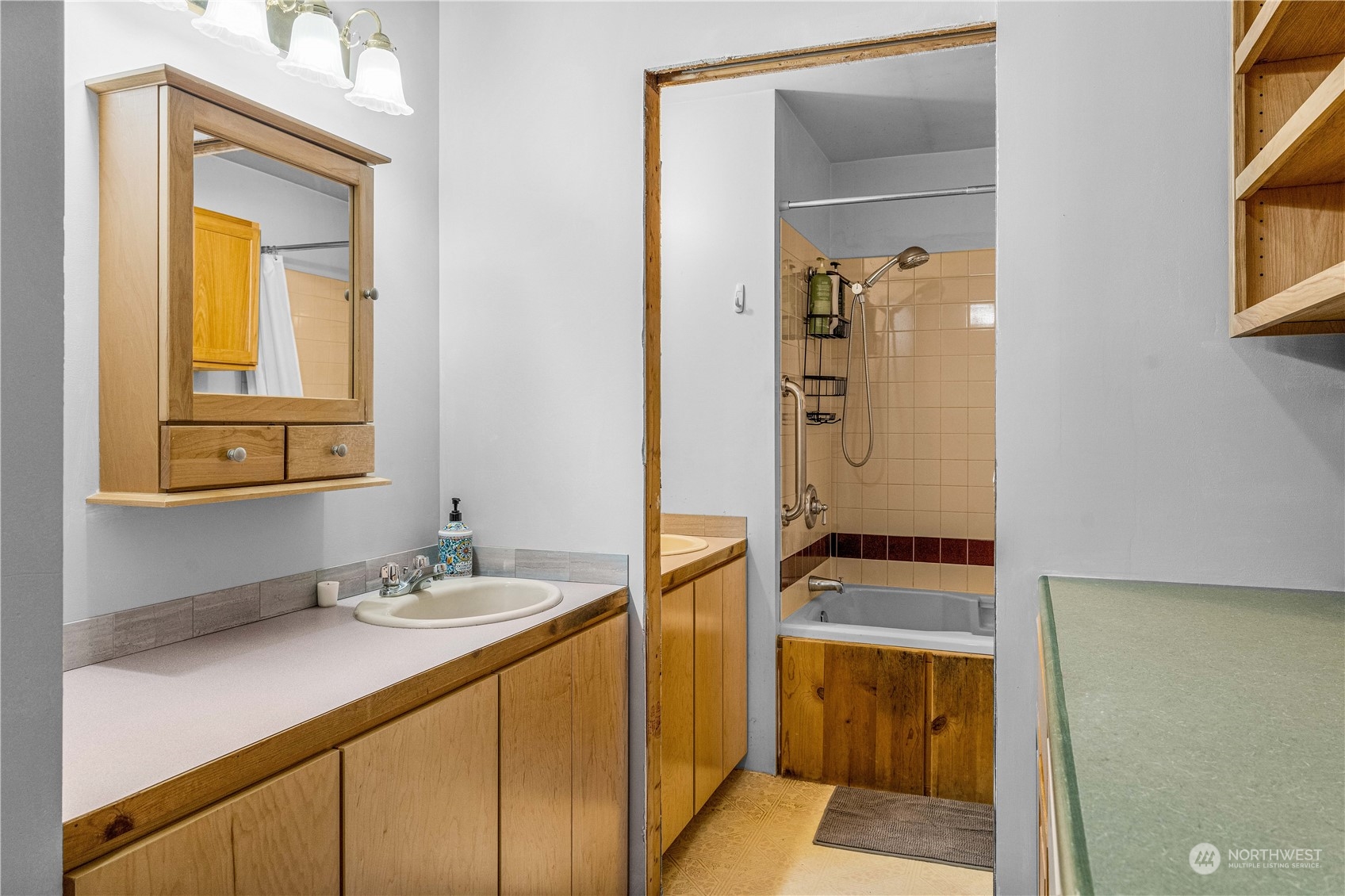 11820 84th Street Property Photo 15