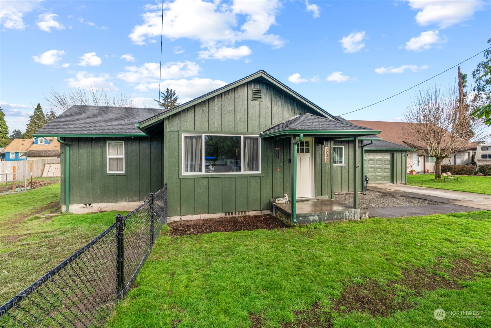 3316 Olive Way Property Photo 4