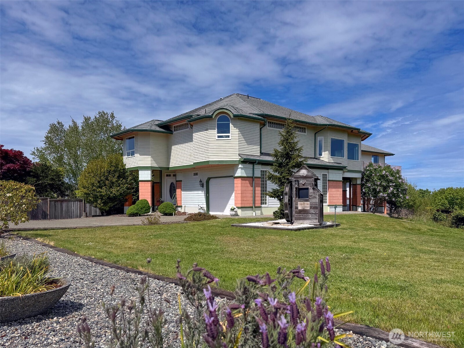 1623 W Fifth Street Property Photo