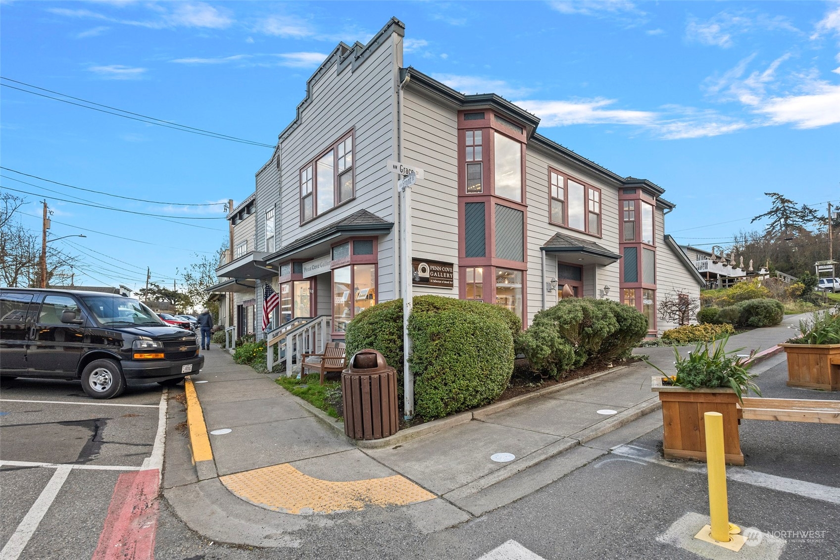 9 Nw Front Street Property Photo 1
