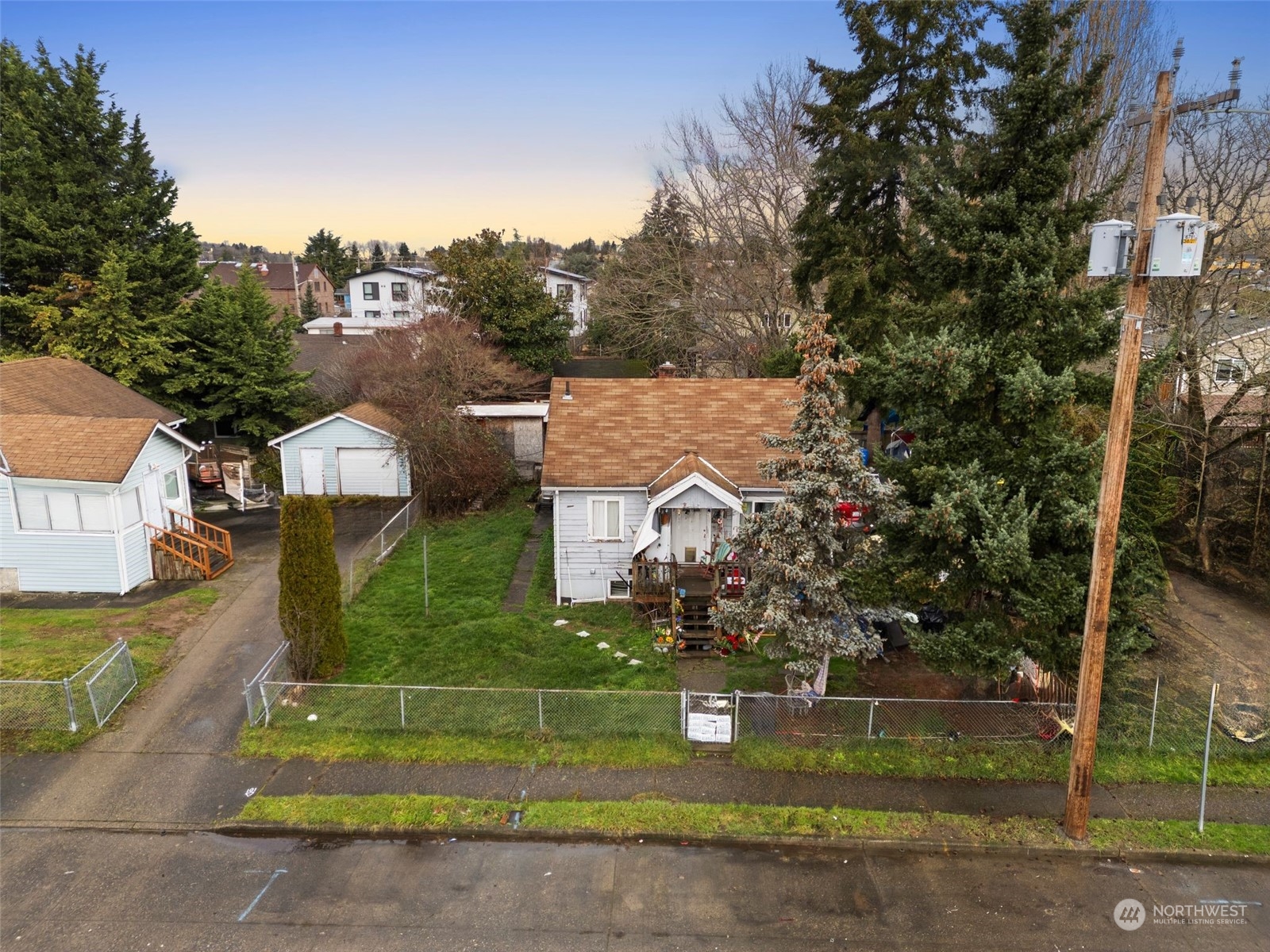 6754 40th Avenue Property Photo 1