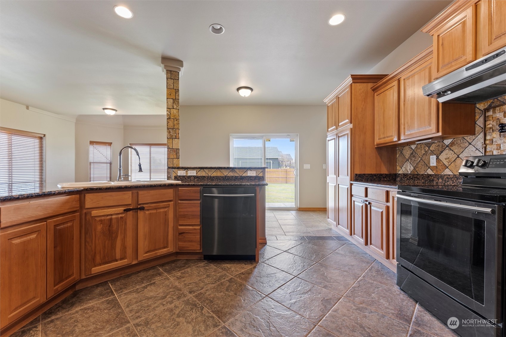 527 Road I.6 Property Photo 12