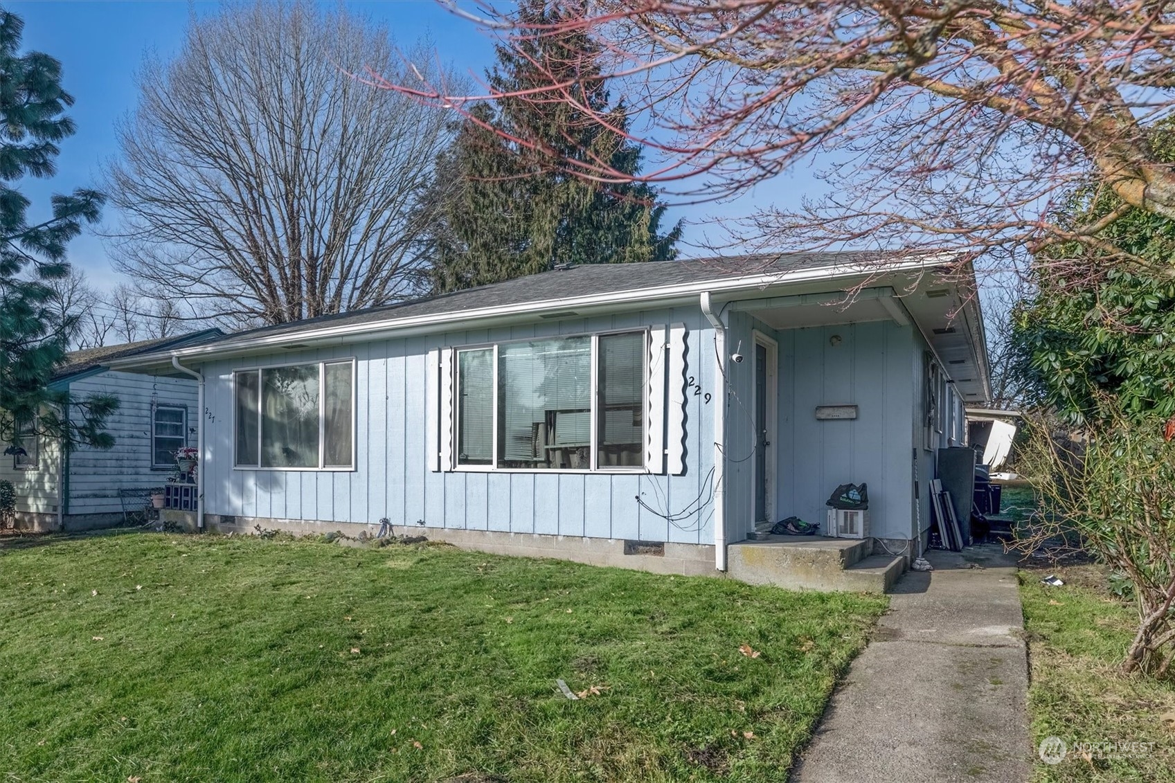 227 24th Avenue Property Photo 2