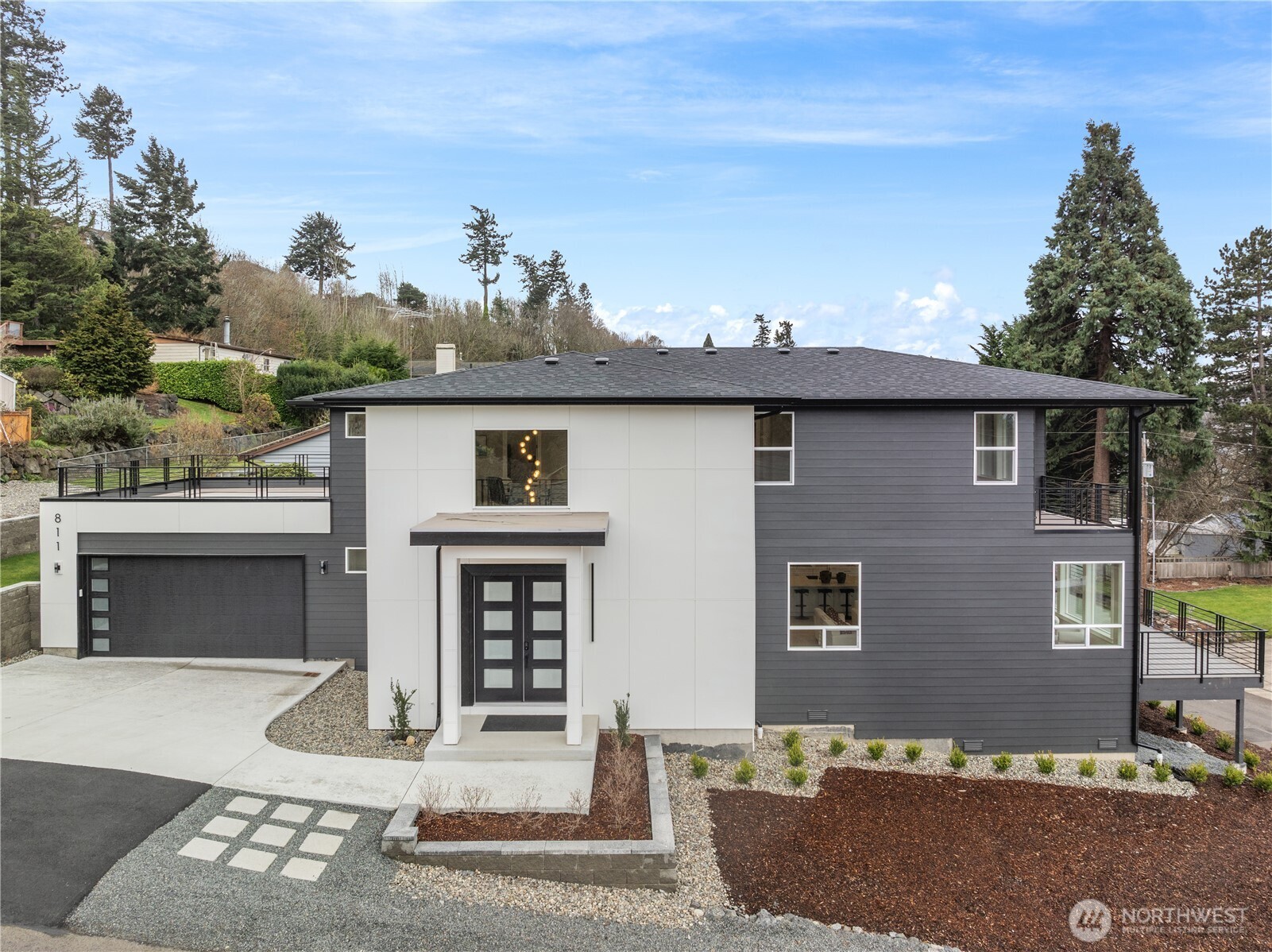 811 S 272nd Street Property Photo