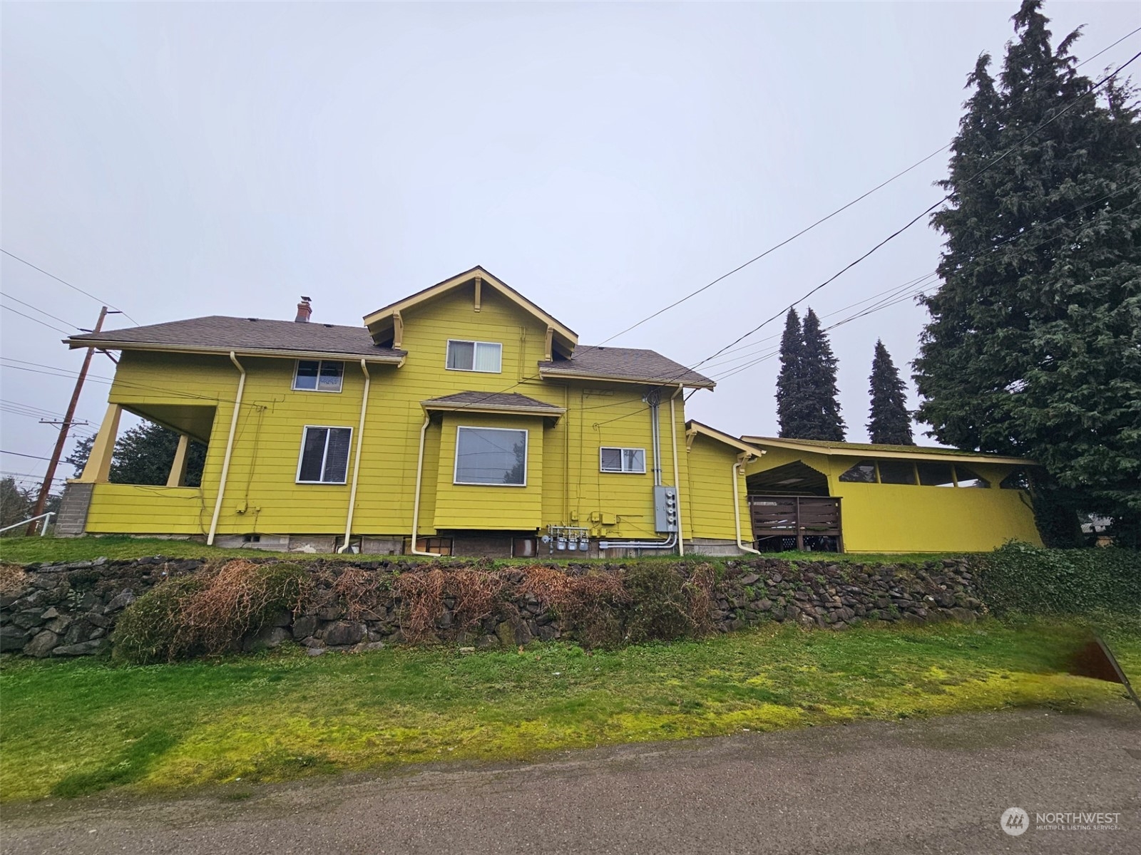 1651 S 35th Street Property Photo 2