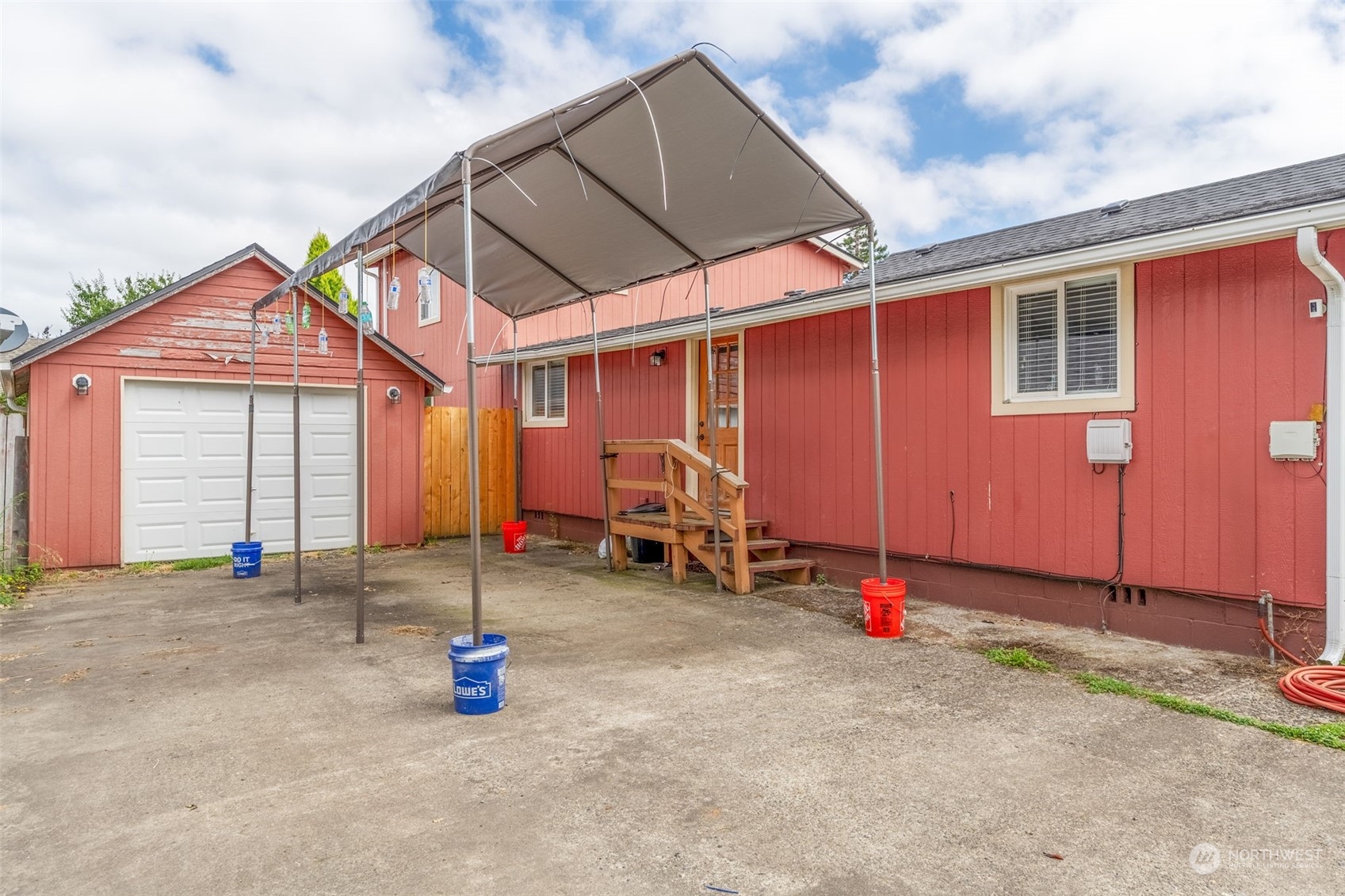 803 Elizabeth Street Property Photo 29