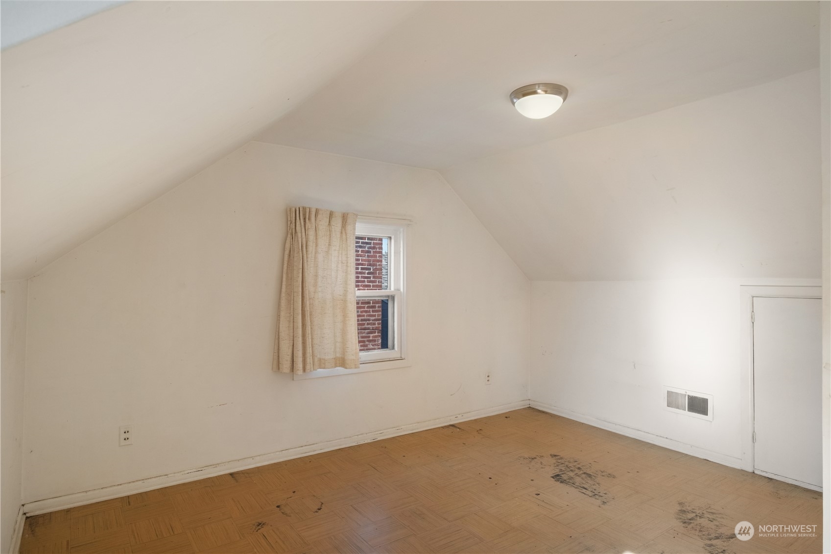 4814 N 25th Street Property Photo 27
