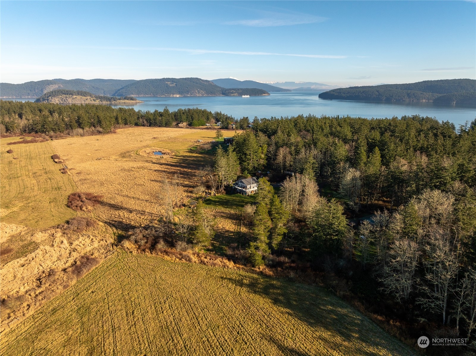 1372 Bakerview Road Property Photo 6