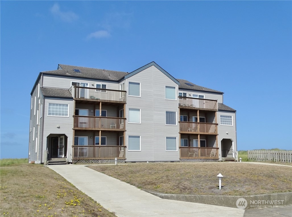 1399 Ocean Shores Boulevard 2s-e Property Photo 5