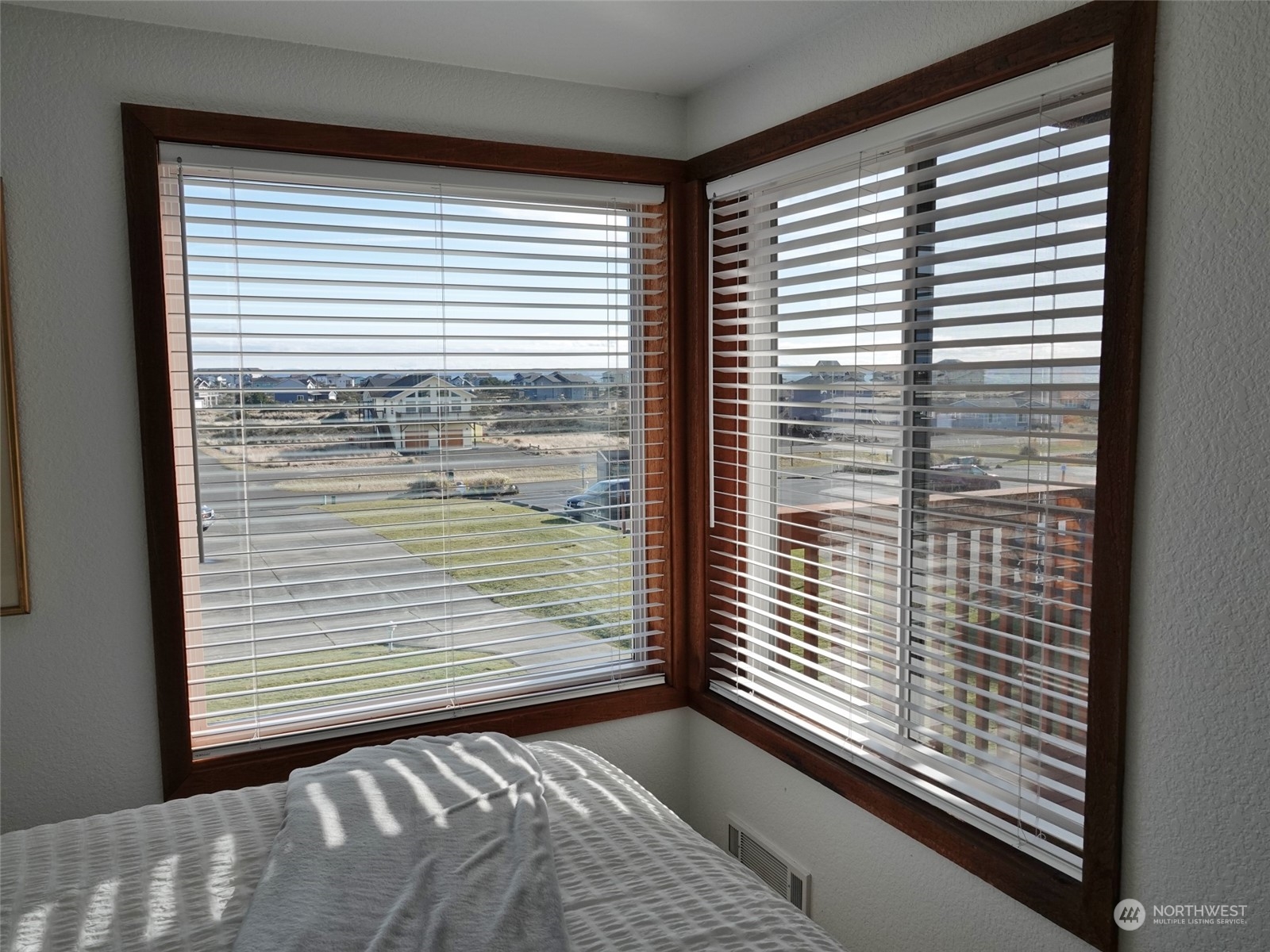 1399 Ocean Shores Boulevard 2s-e Property Photo 35