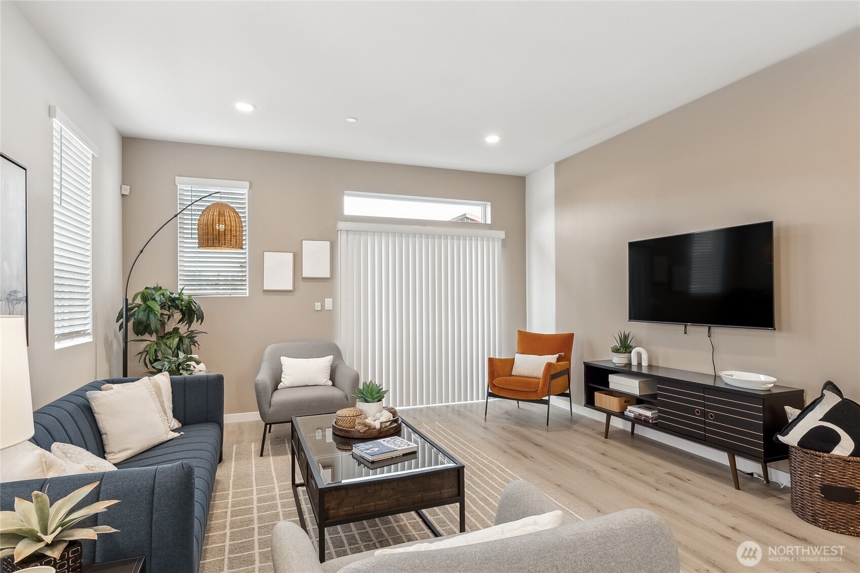 16723 Alderwood Mall Parkway A2 Property Photo 3