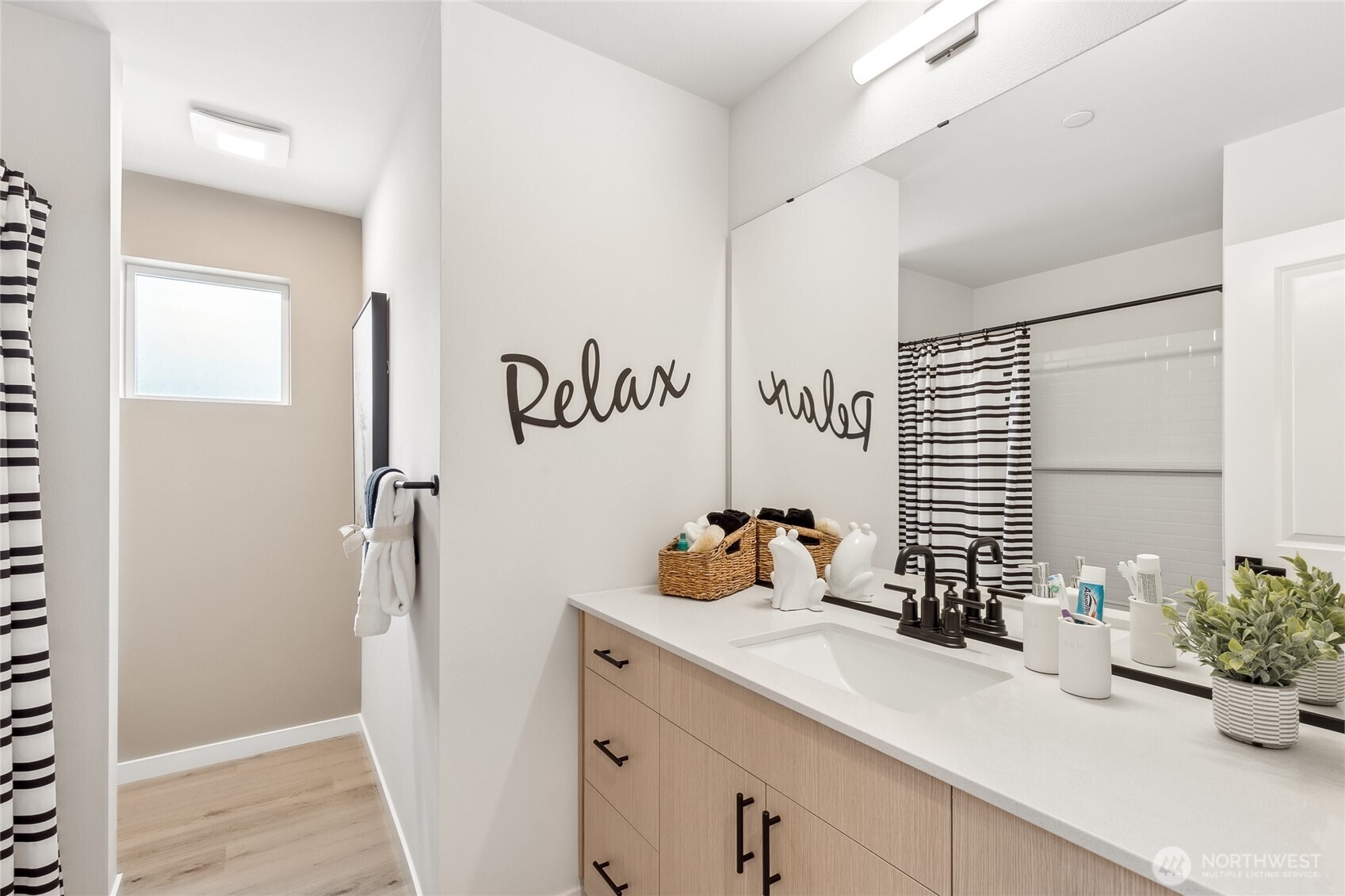16723 Alderwood Mall Parkway A2 Property Photo 15