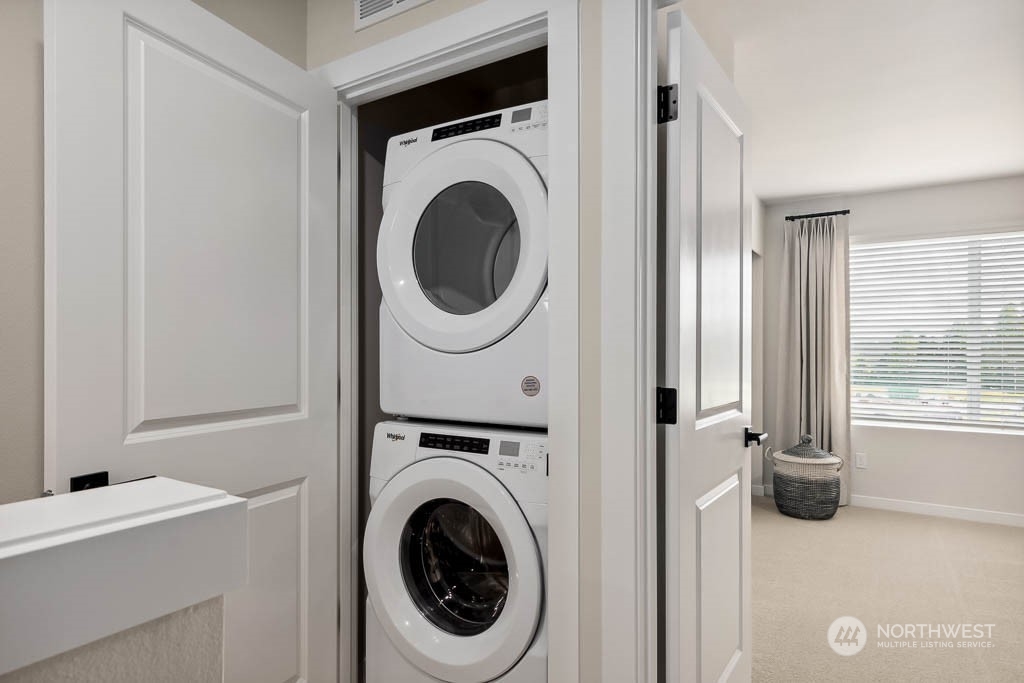 16723 Alderwood Mall Parkway A9 Property Photo 17