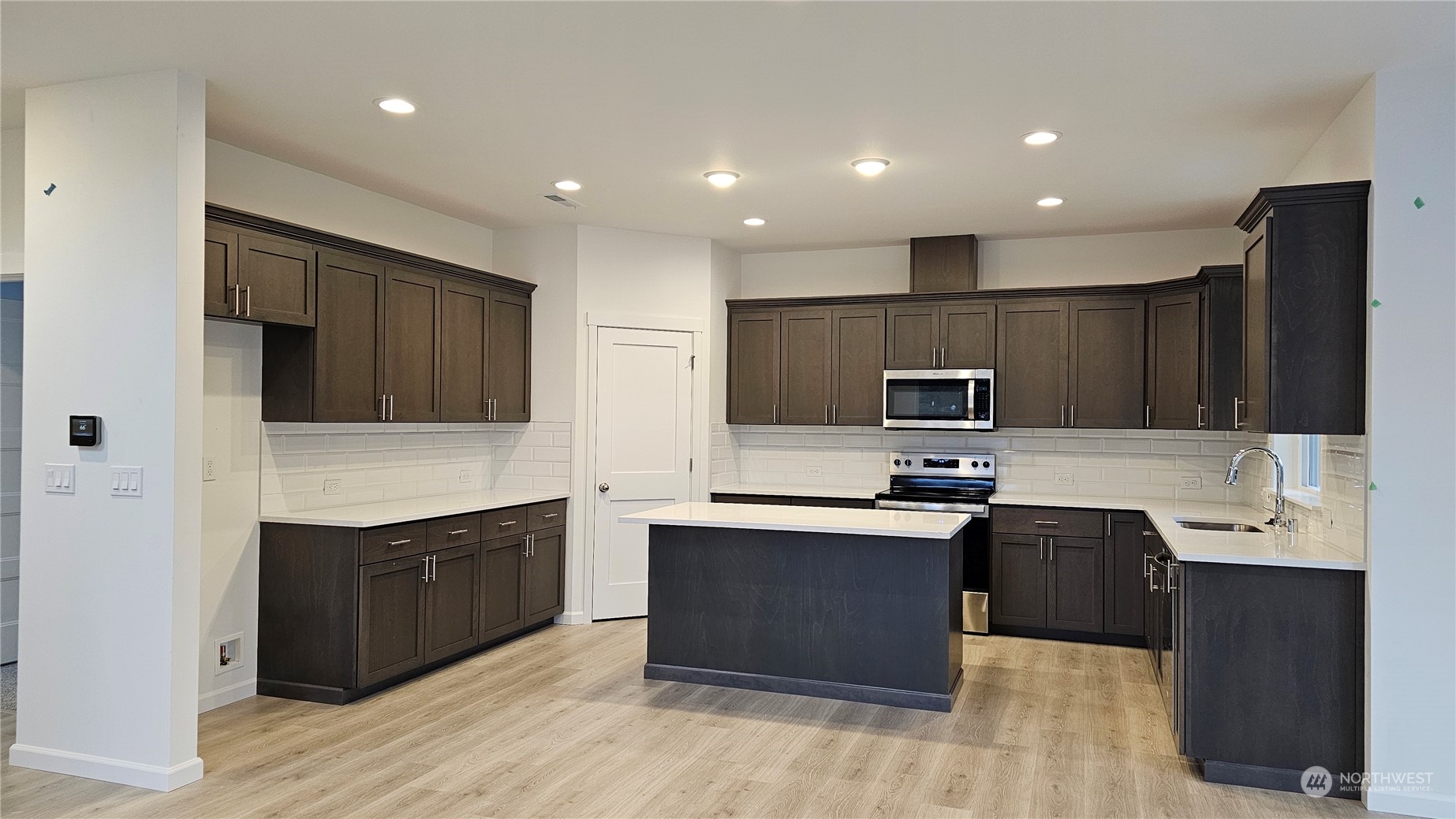 27026 30th Place 30 Property Photo 3