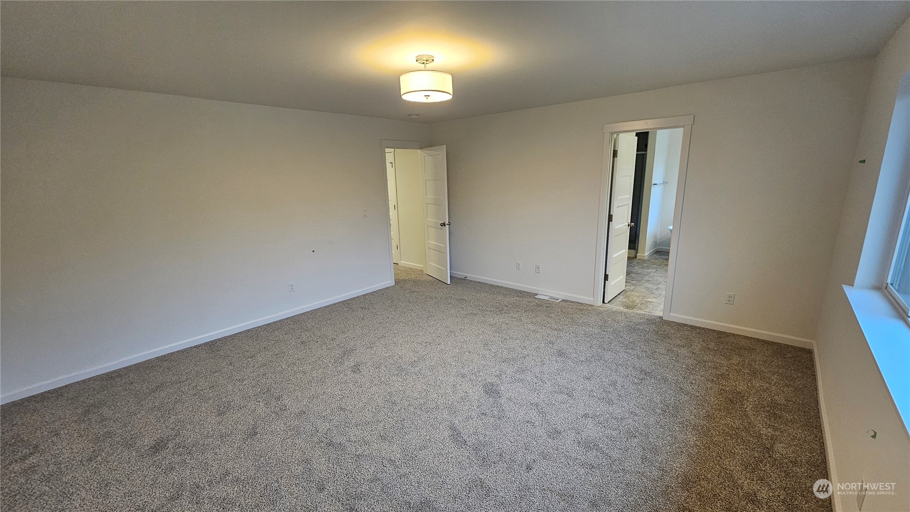 27026 30th Place 30 Property Photo 8
