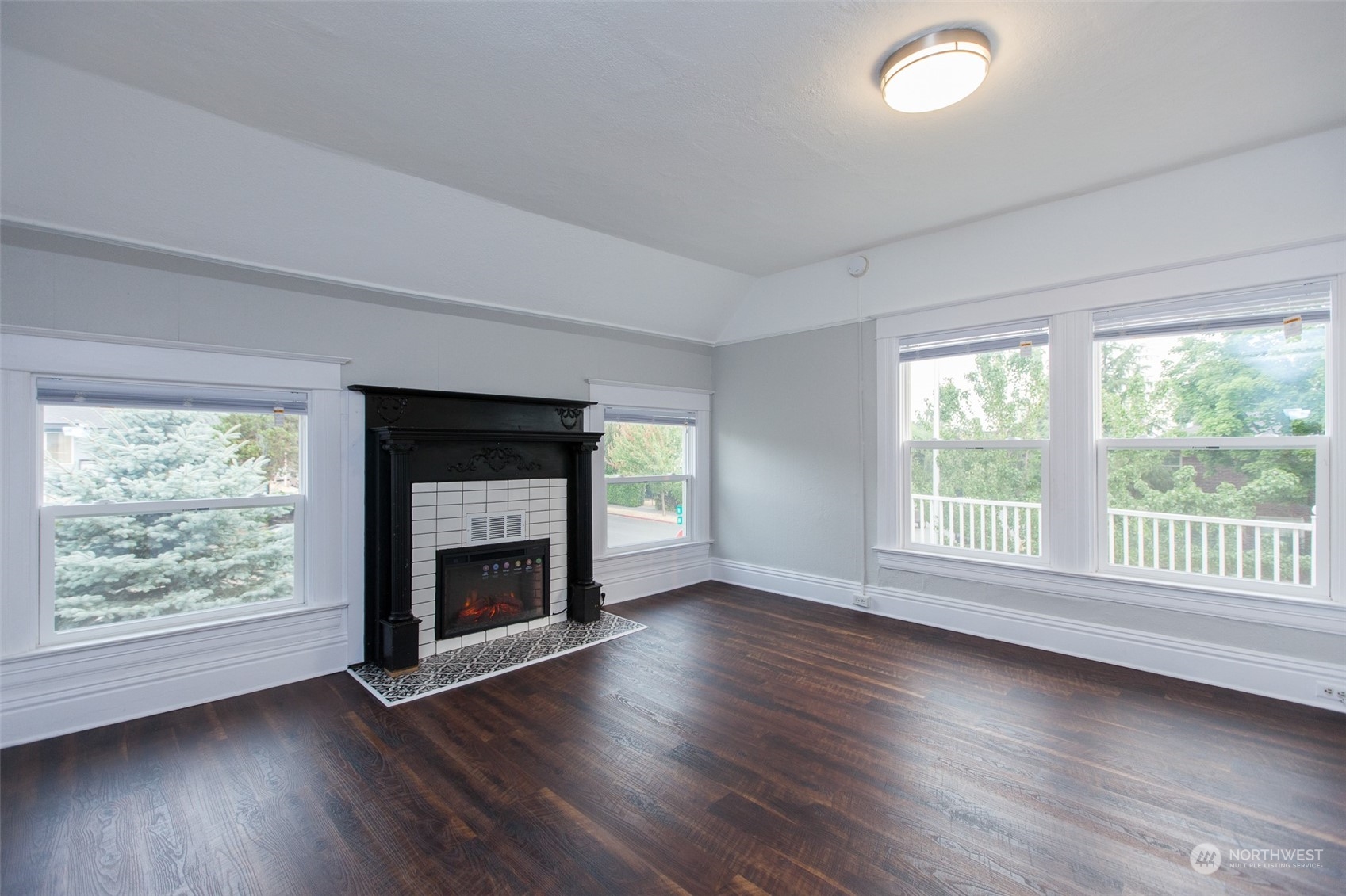 222 N I Street Property Photo 18