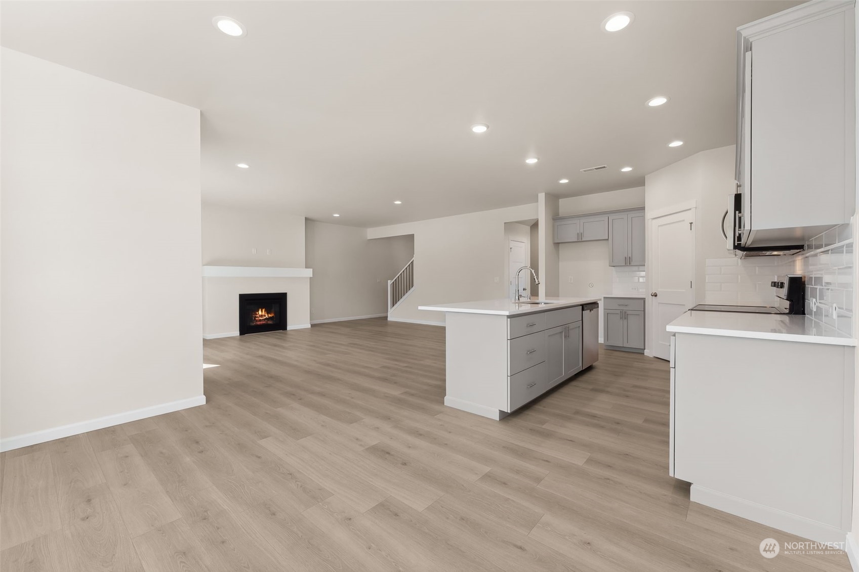 27014 30th Place 33 Property Photo 12