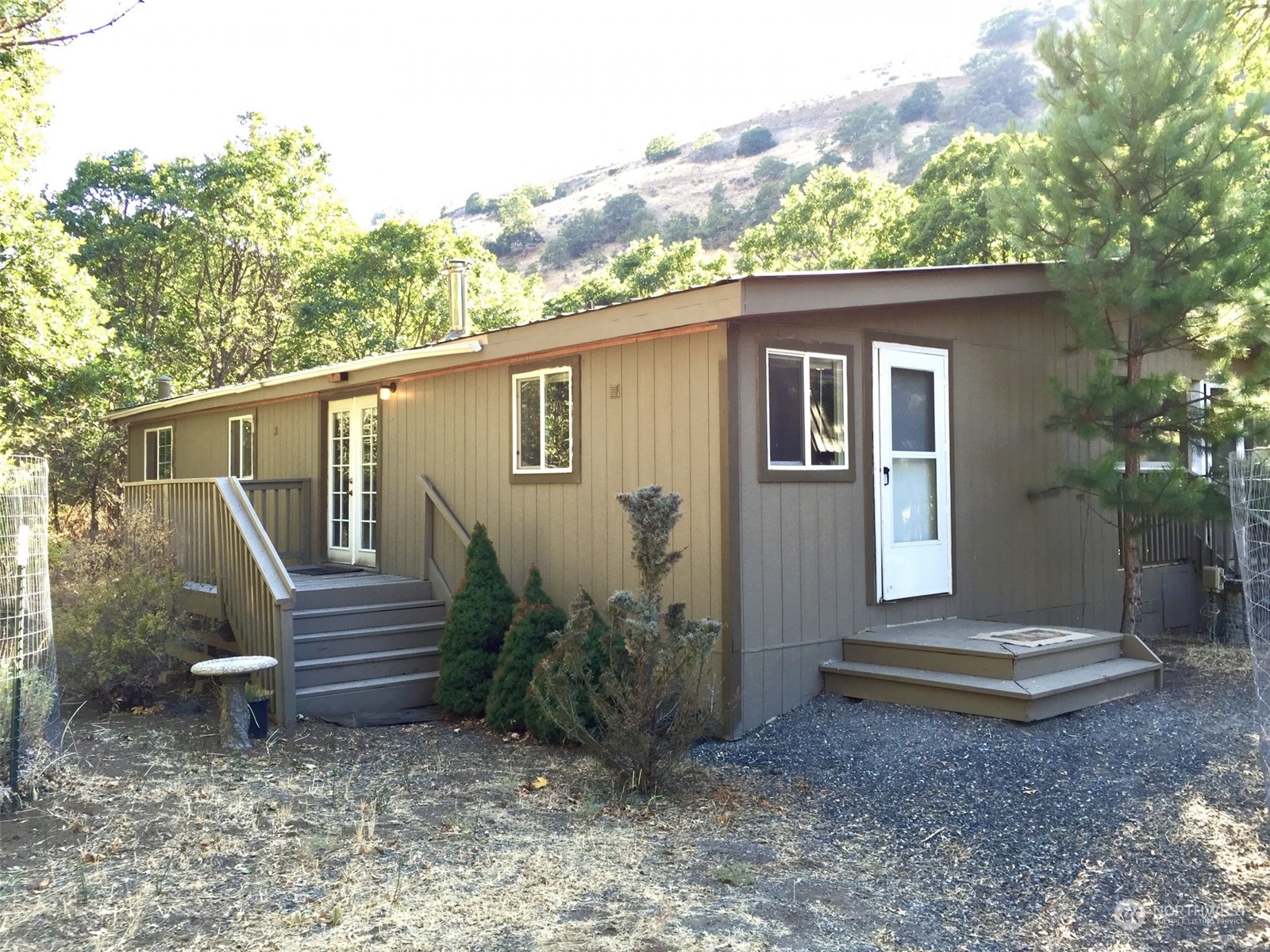 1085 Rock Creek Road Property Photo