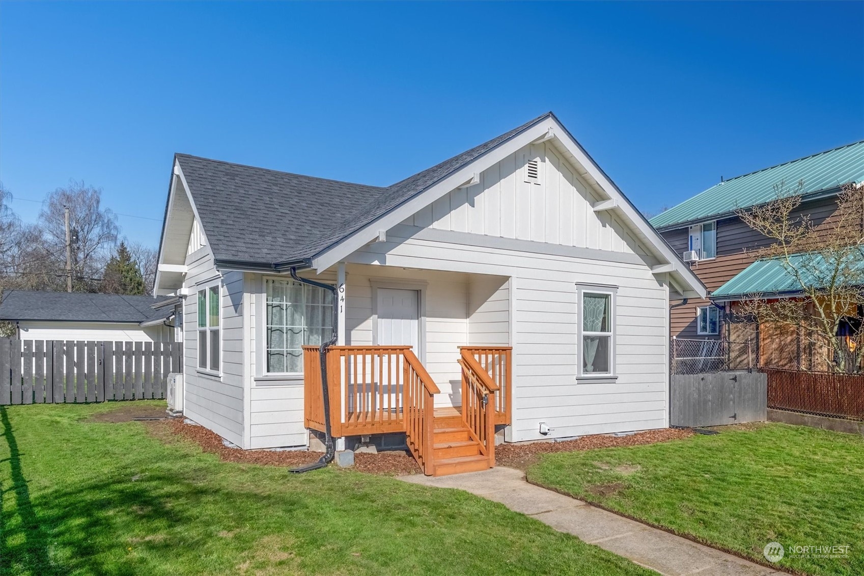 641 15th Avenue Property Photo