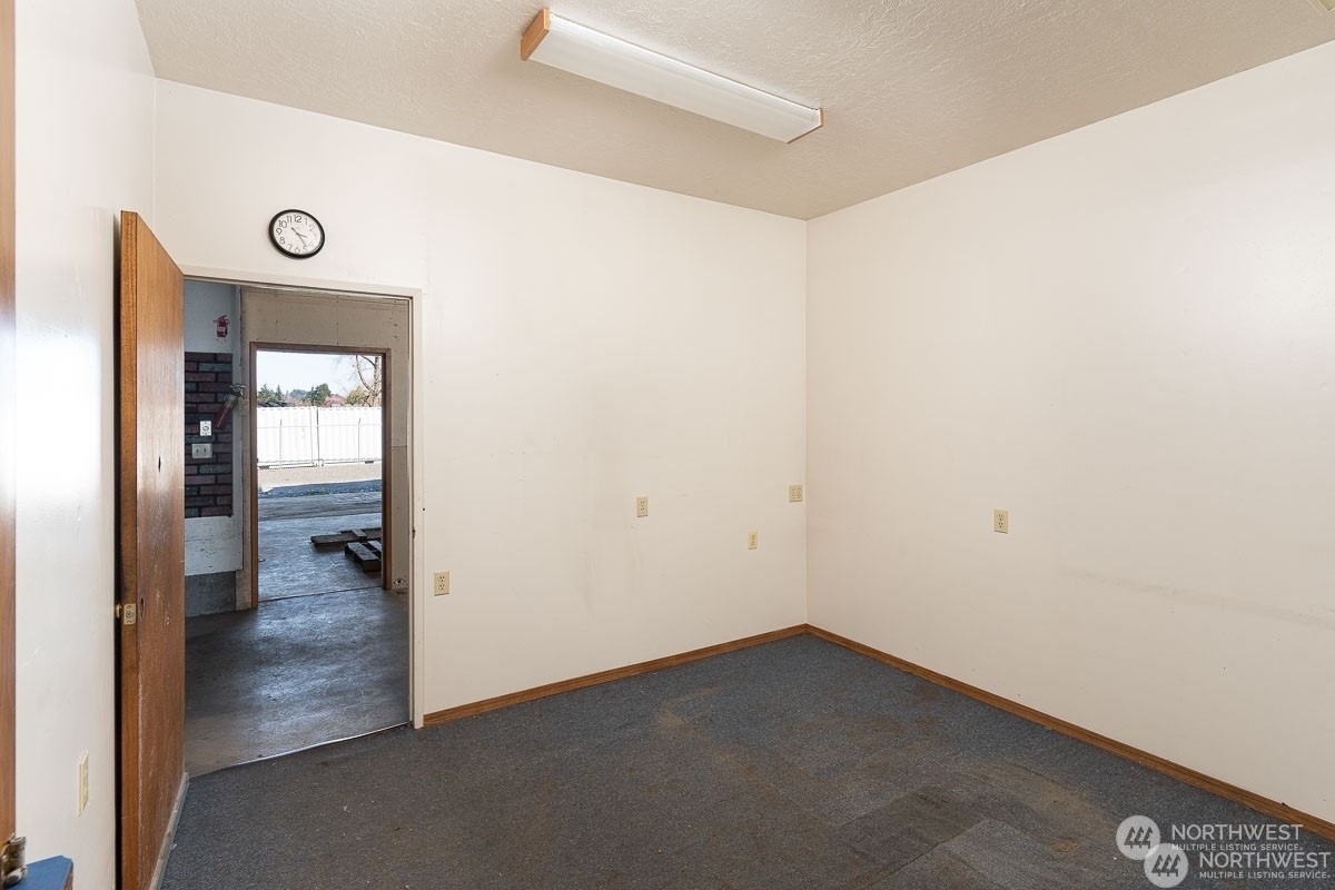 407 W Reynolds Avenue Property Photo 11