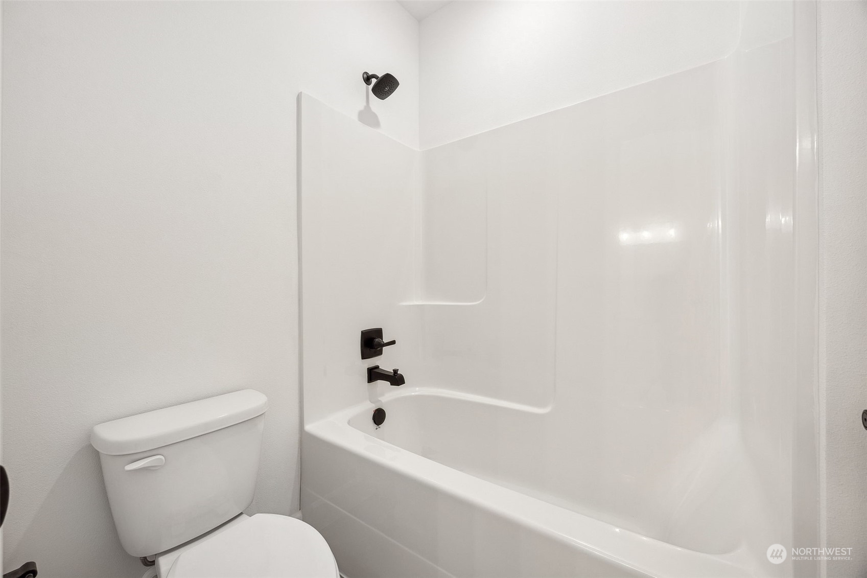 5911 Thornhill Avenue 294 Property Photo 23