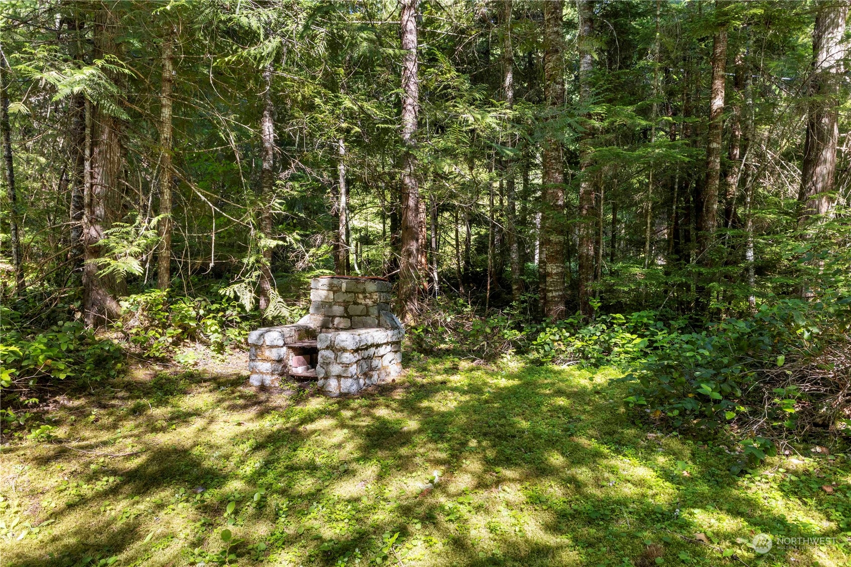 9 The Dalles Property Photo 18
