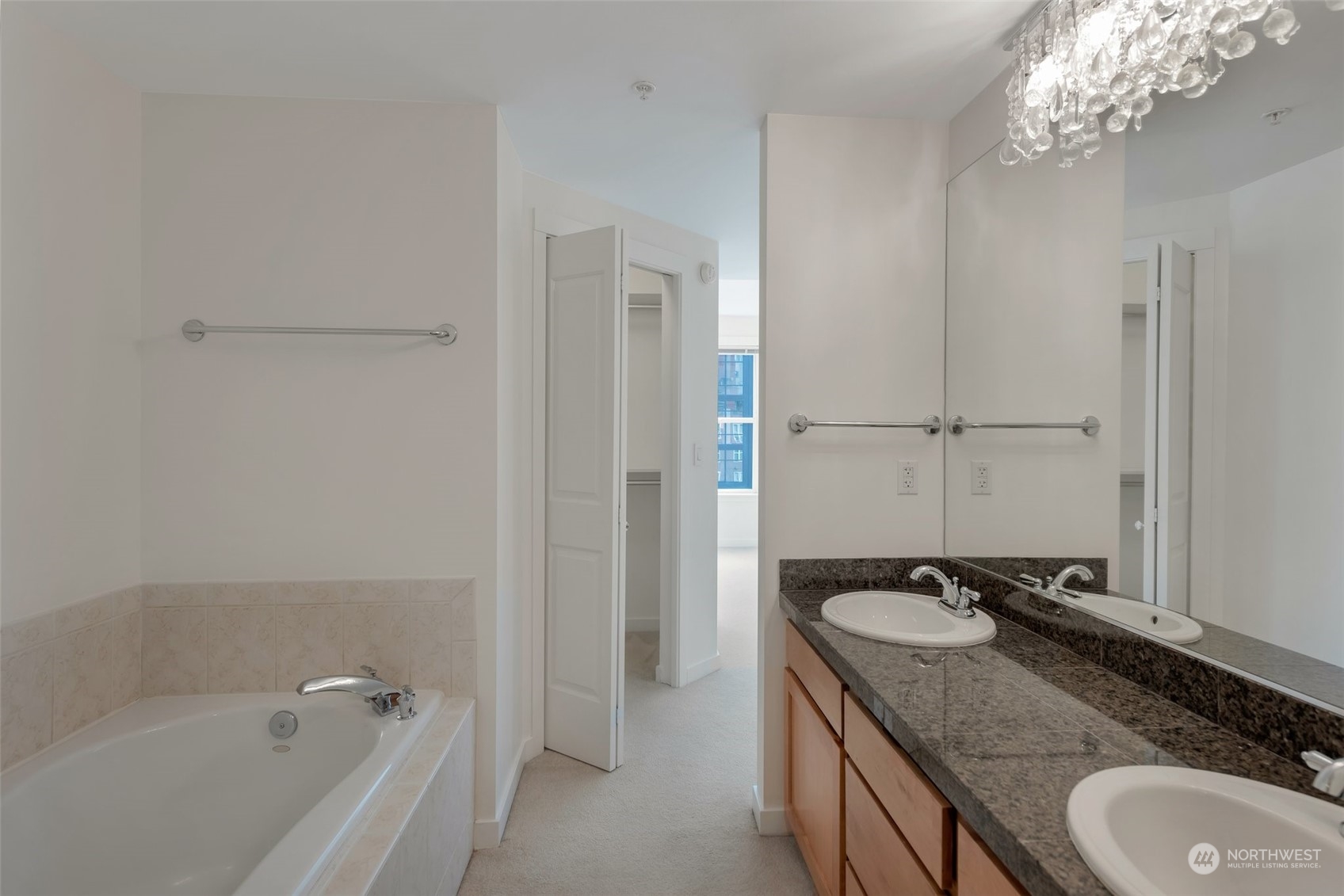2607 Western Avenue 655 Property Photo 14