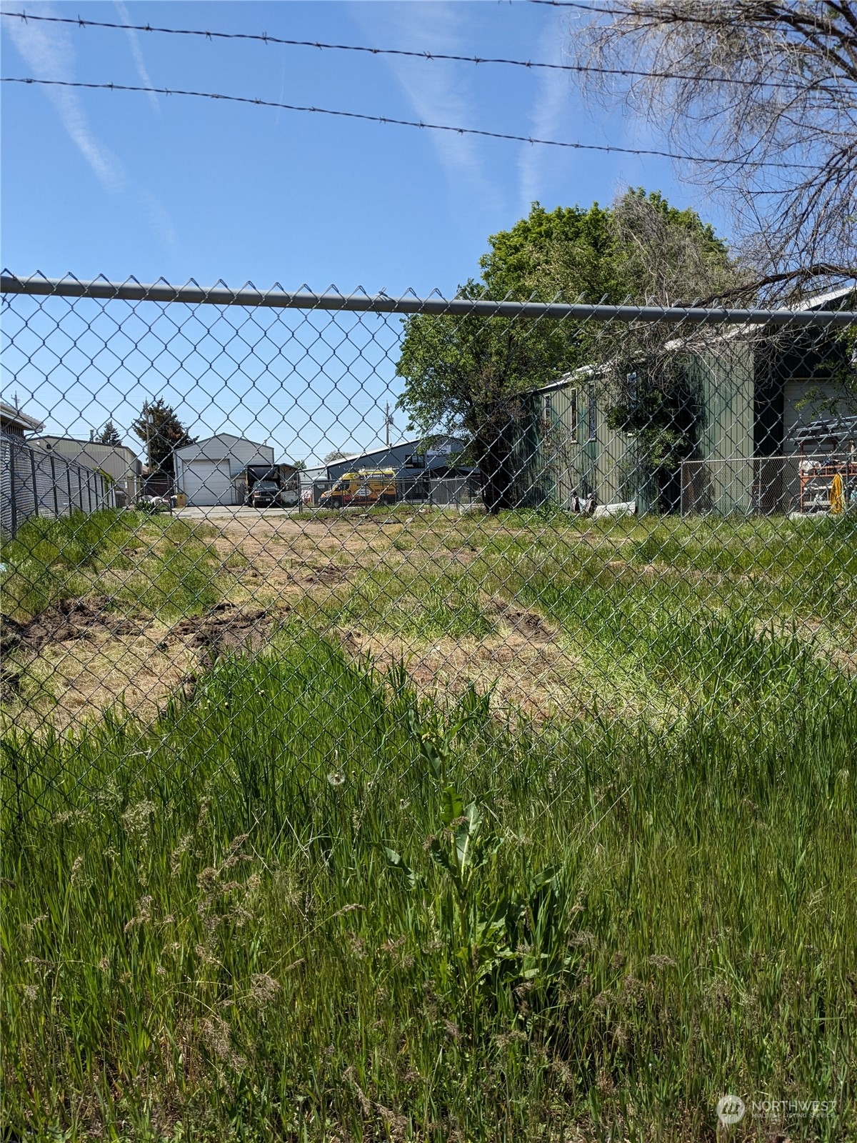 122 North Stone Street Property Photo