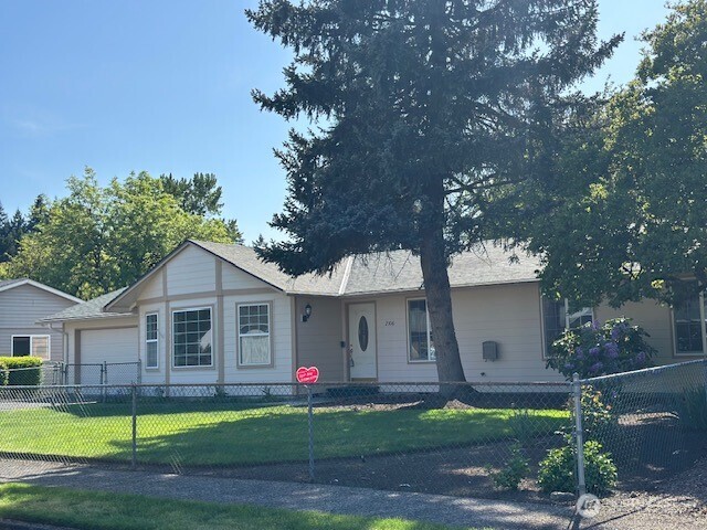 2106 Ne 96th Court Property Photo