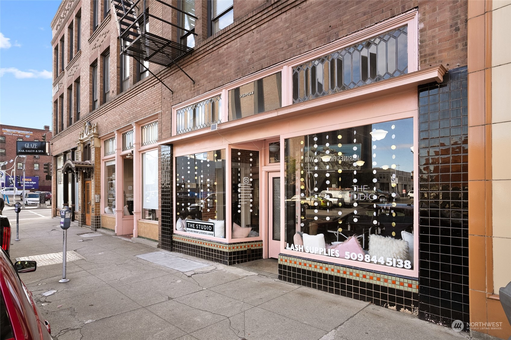 176 S Howard Street Property Photo 2