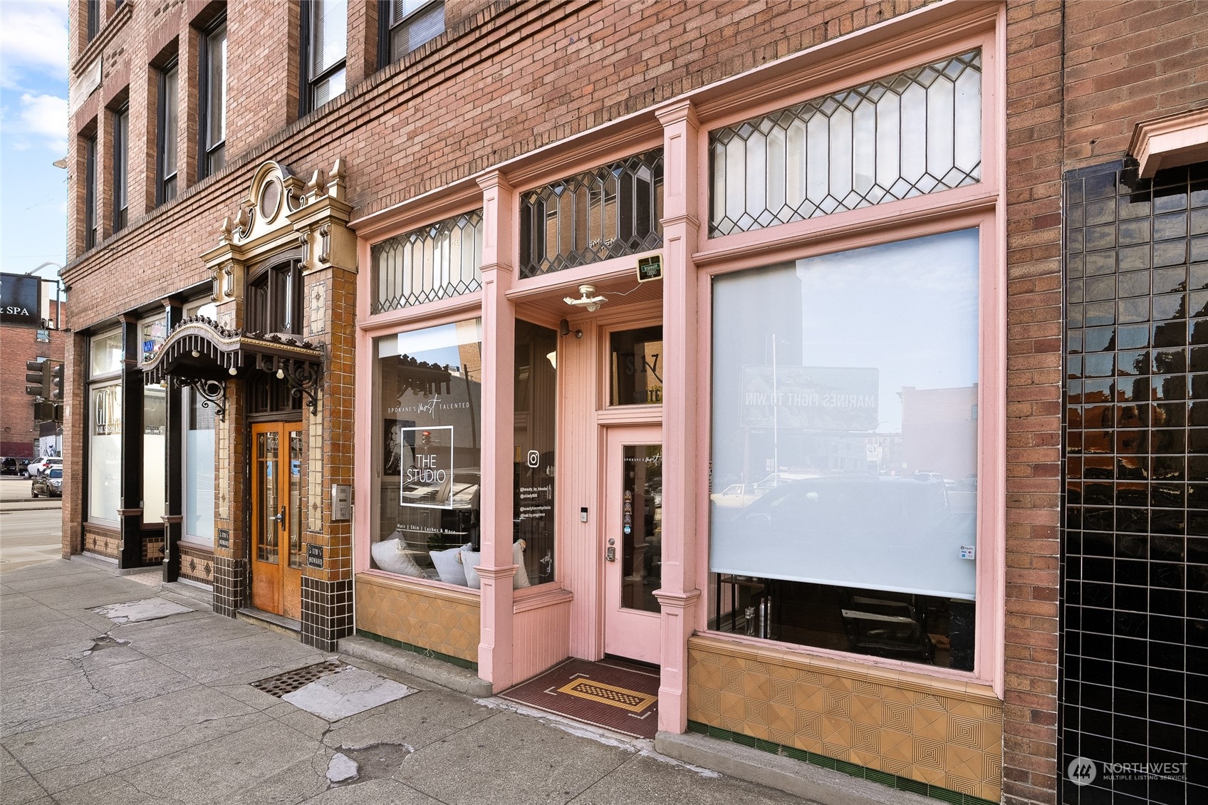 176 S Howard Street Property Photo 3