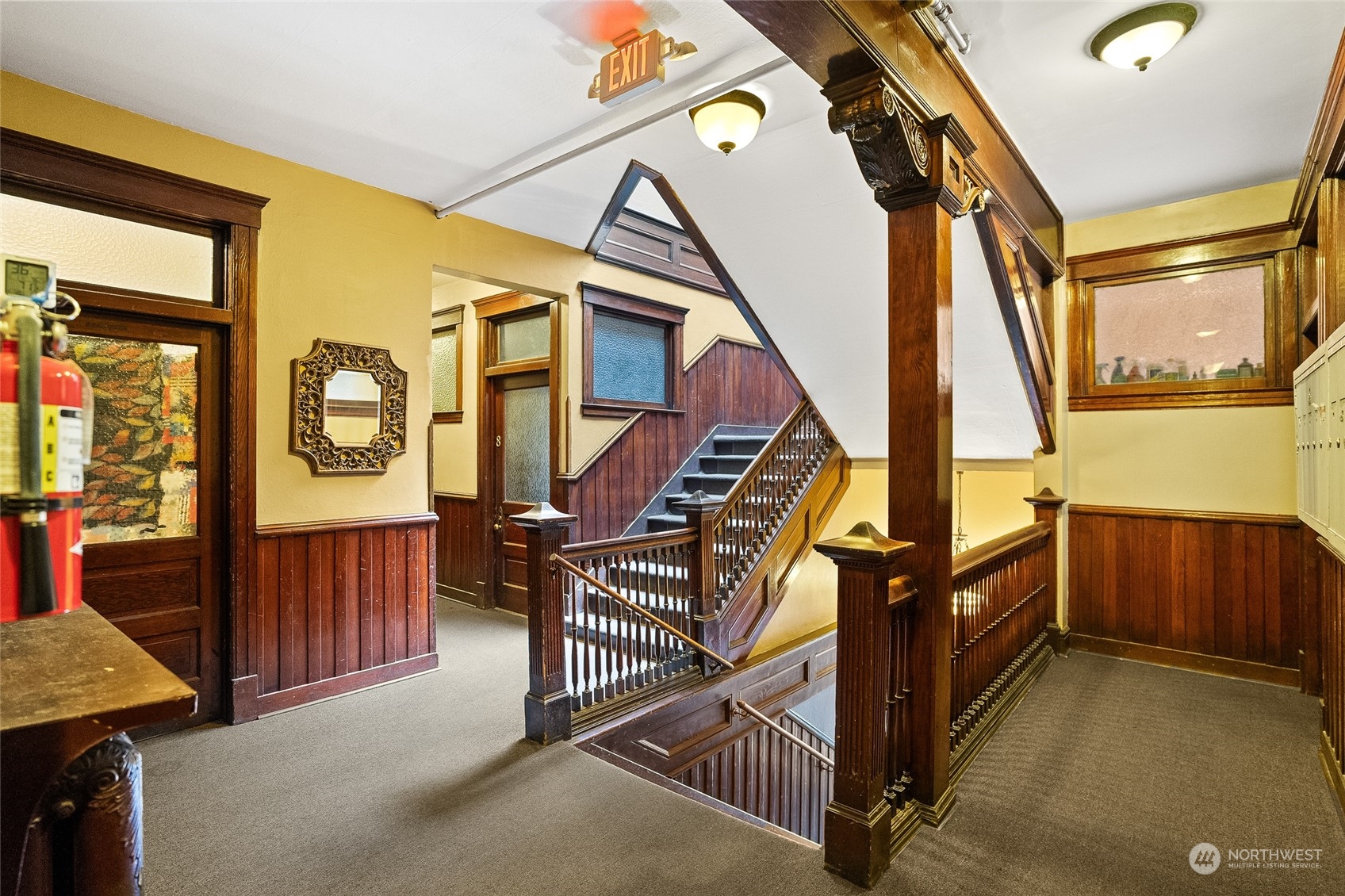 176 S Howard Street Property Photo 11