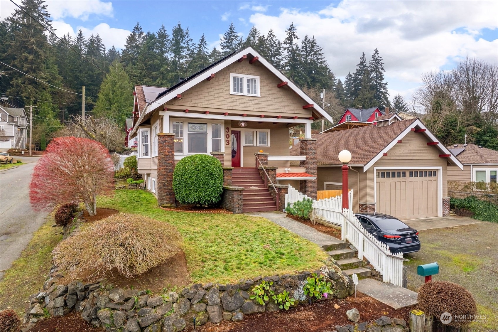 303 N Cambrian Avenue Property Photo 1